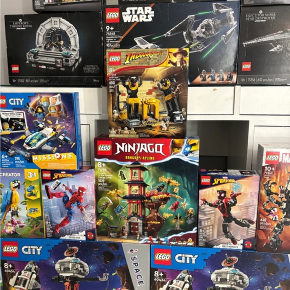 Legos - Picture 4 of 5